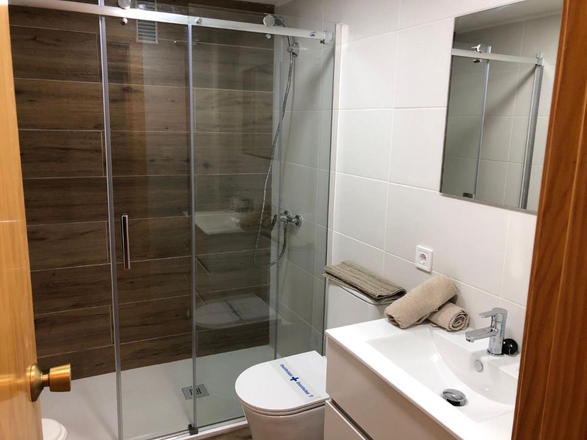 Alameda Apartment ฮากา ภายนอก รูปภาพ